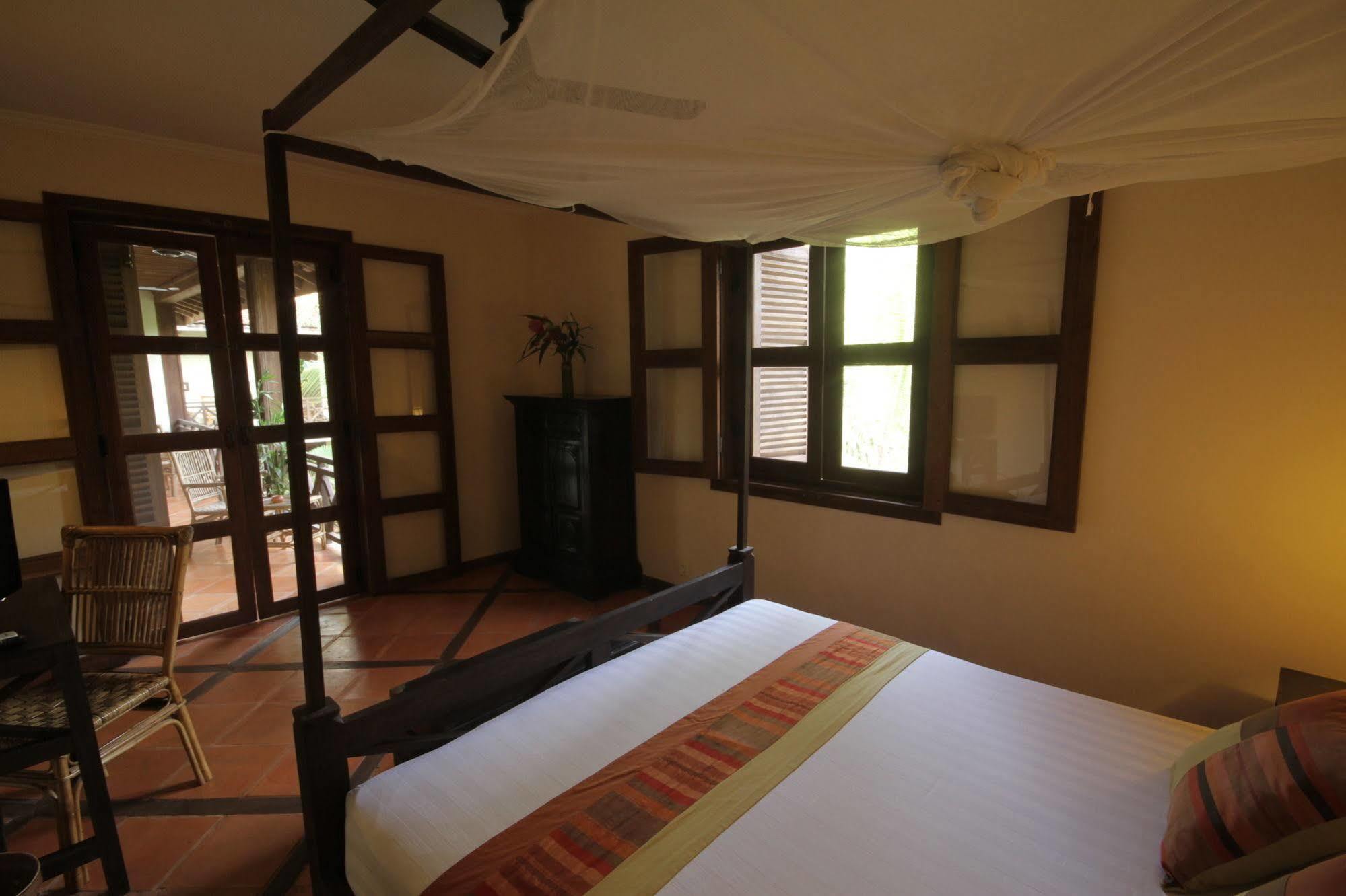 Mysteres D'Angkor Siem Reap Lodge Exterior photo